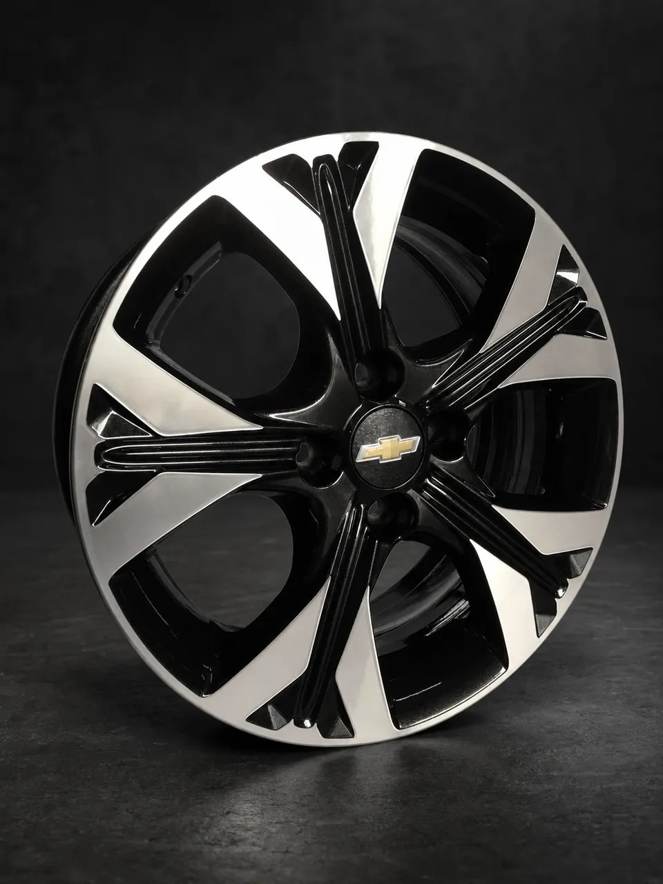 Roda Chevrolet diamantada, preta com face usinada